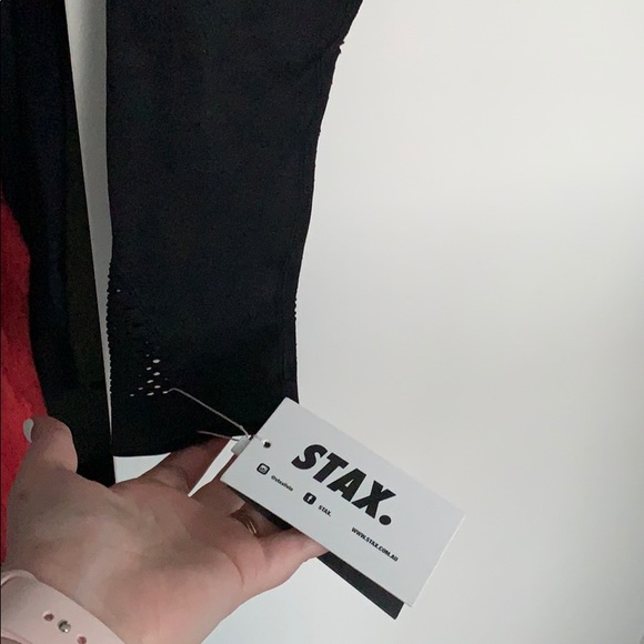 Stax Best Black Leggings - Picture 3 of 5